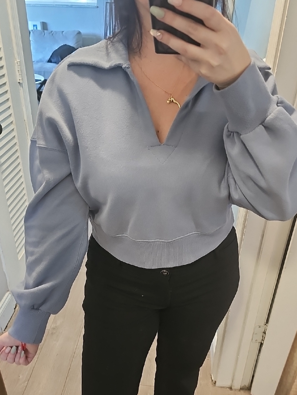 Abercrombie & Fitch Blue/gray Collared V-Neck Cropped Sweatshirt